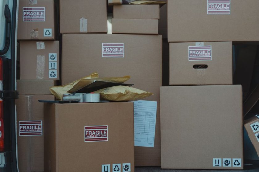 A Stacking Order for Fragile Loads